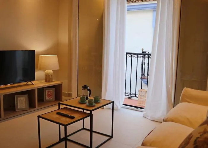 Marbella Center 3Br By Houselogy